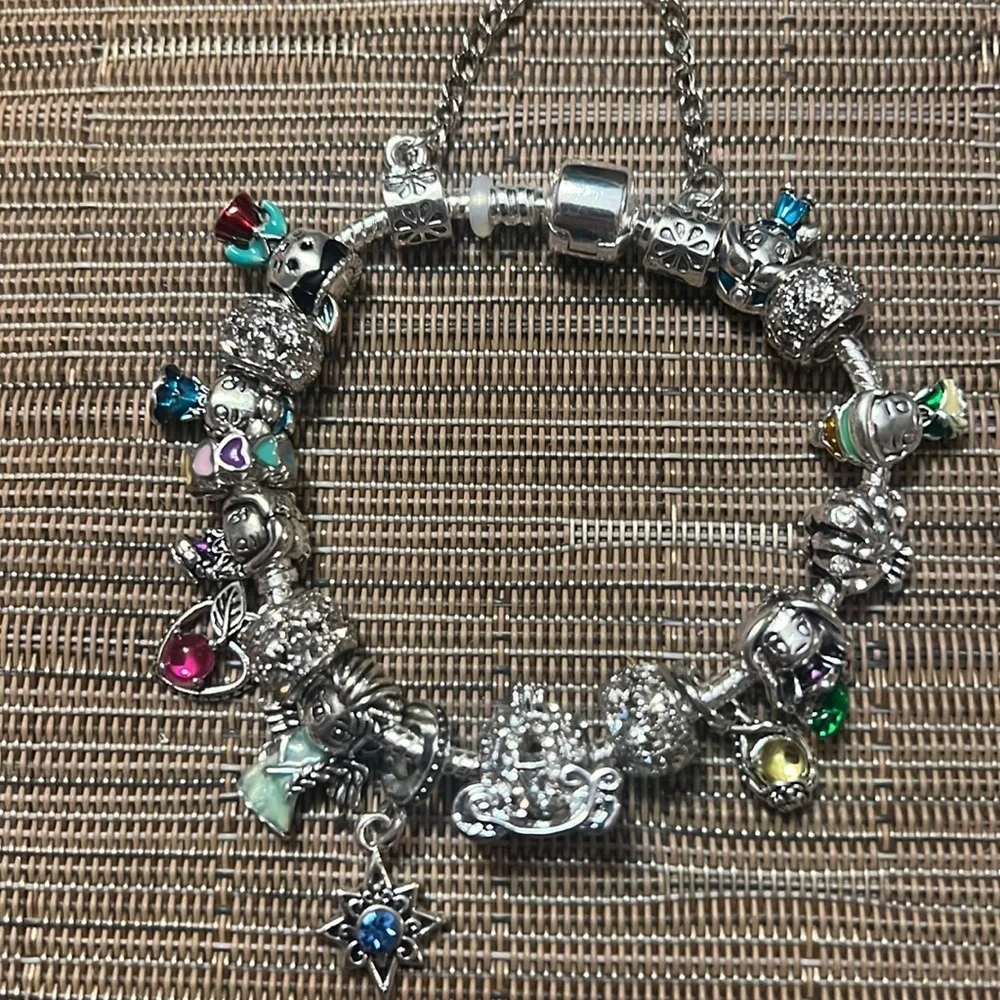 Princess Charm Beacelet